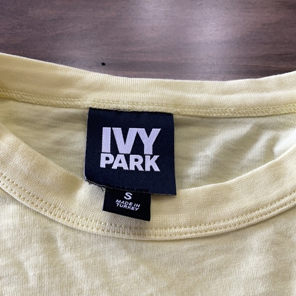 Ivy park cropped tshirt - Picture 2 of 5